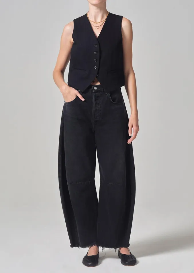 Citizens Of Humanity Sierra Vest In Black Women Tops