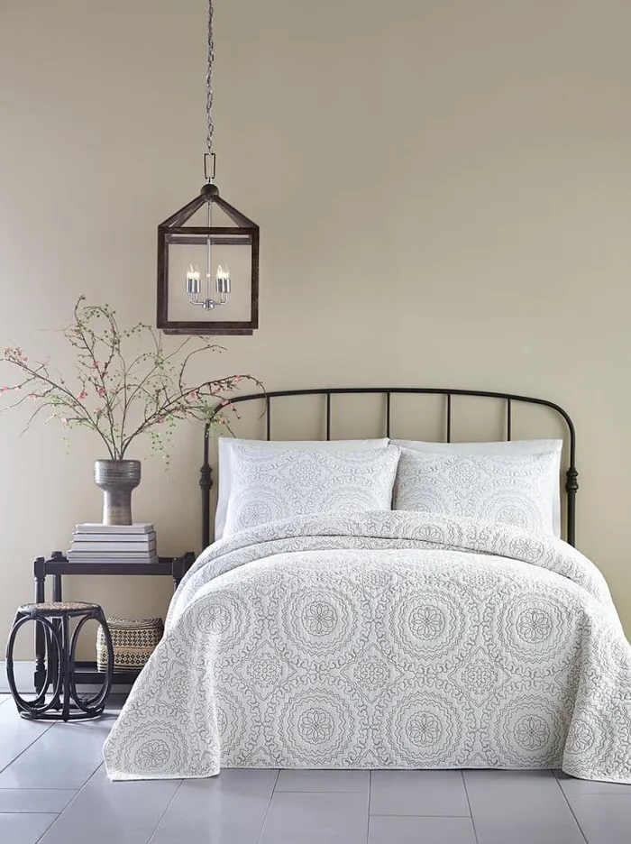 Comforters and Quilts Accessories Jessica Simpson Medallion T Coverlet