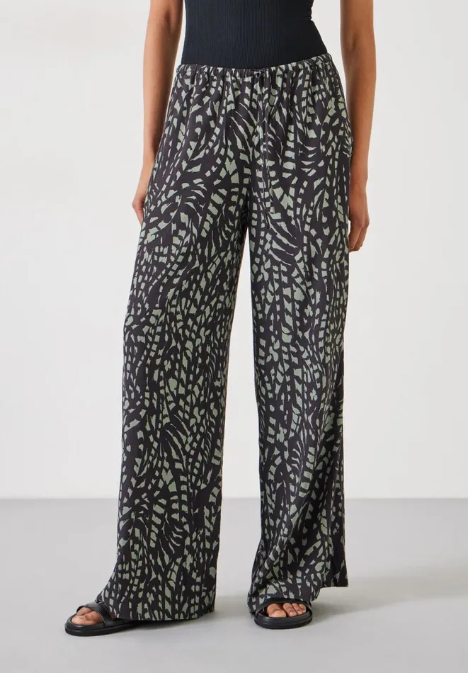 Hush Trousers Women Layla Print Tie Waist Trousers Charcoal Mark Hush Trousers Women Layla Print Tie Waist Trousers Charcoal Mark