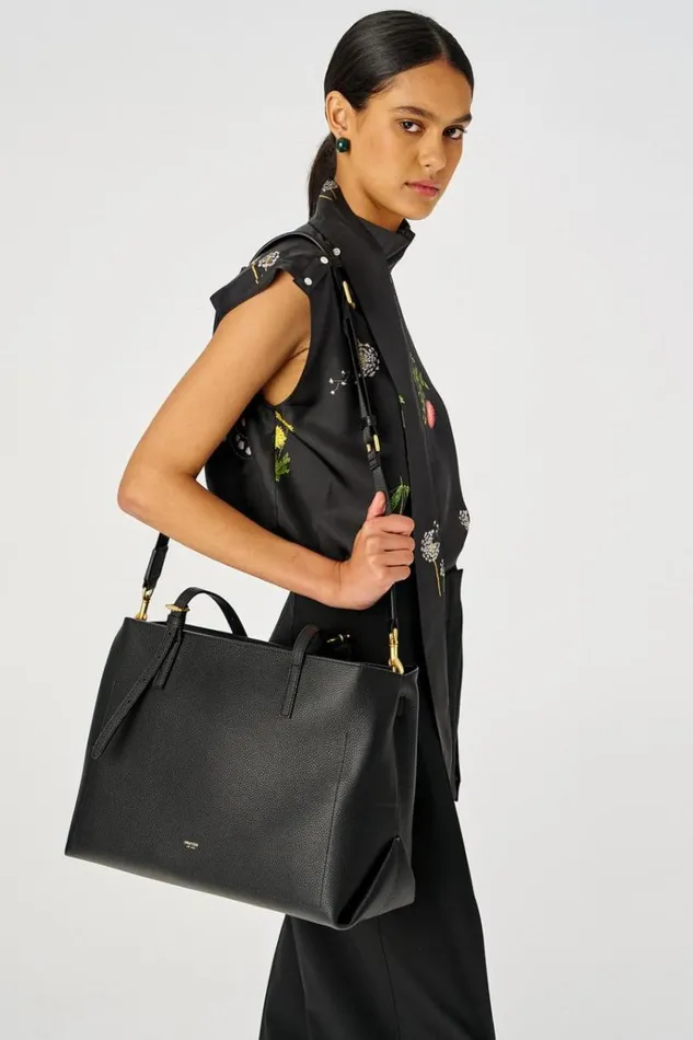 Oroton Totes Women Margot Baby Bag Black