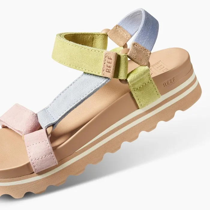 Reef Sandals Women Cushion Rem Hi Meringue Reef Sandals Women Cushion Rem Hi Meringue