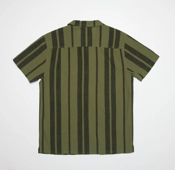 Reef TShirts and Shirts Men Angelo Short Sleeve Camp Shirt Olivine Reef TShirts and Shirts Men Angelo Short Sleeve Camp Shirt Olivine