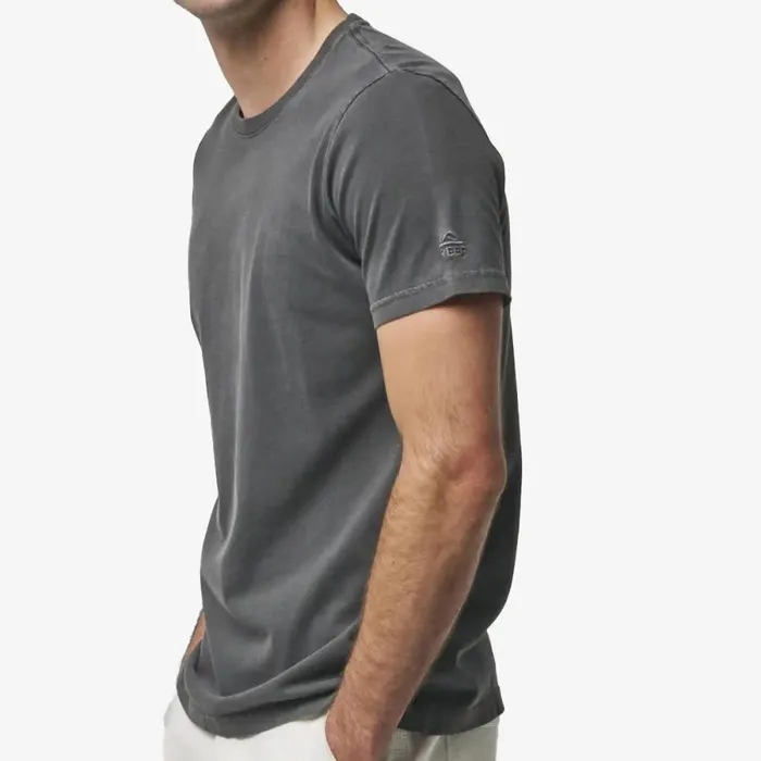 Reef TShirts and Shirts Men Marte Short Sleeve Tee Pirate Blk Reef TShirts and Shirts Men Marte Short Sleeve Tee Pirate Blk
