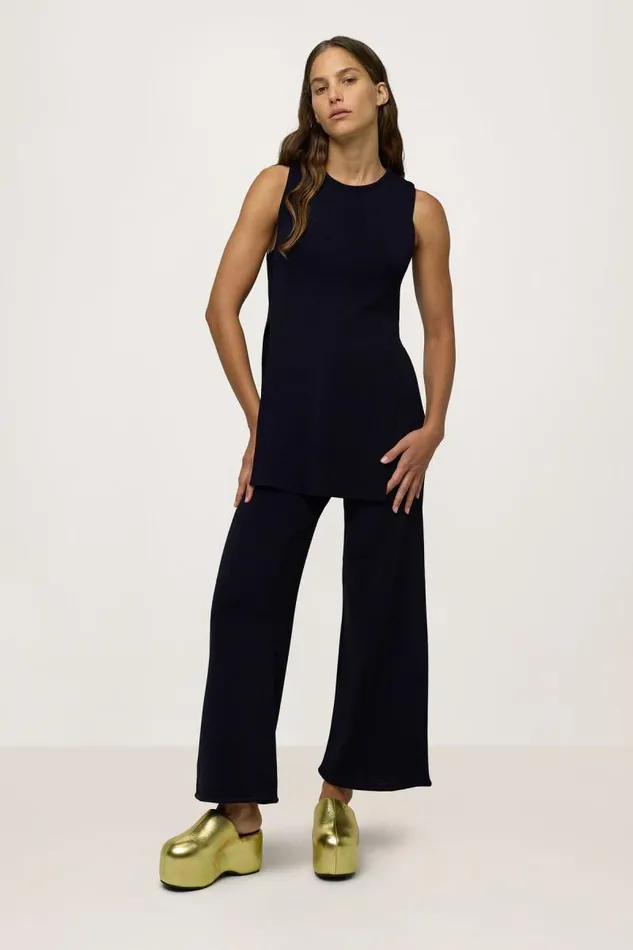 Shop Simon Miller KNITWEAR Knits By Cropped Jabber Pant Black