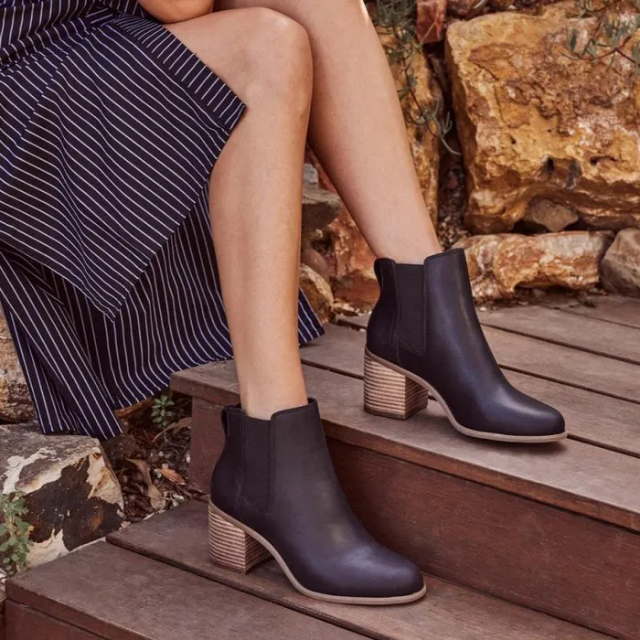 Toms Boots and Booties Evelyn Chelsea Heeled Boot Black Leather 8211 Women Toms Boots and Booties Evelyn Chelsea Heeled Boot Black Leather 8211 Women
