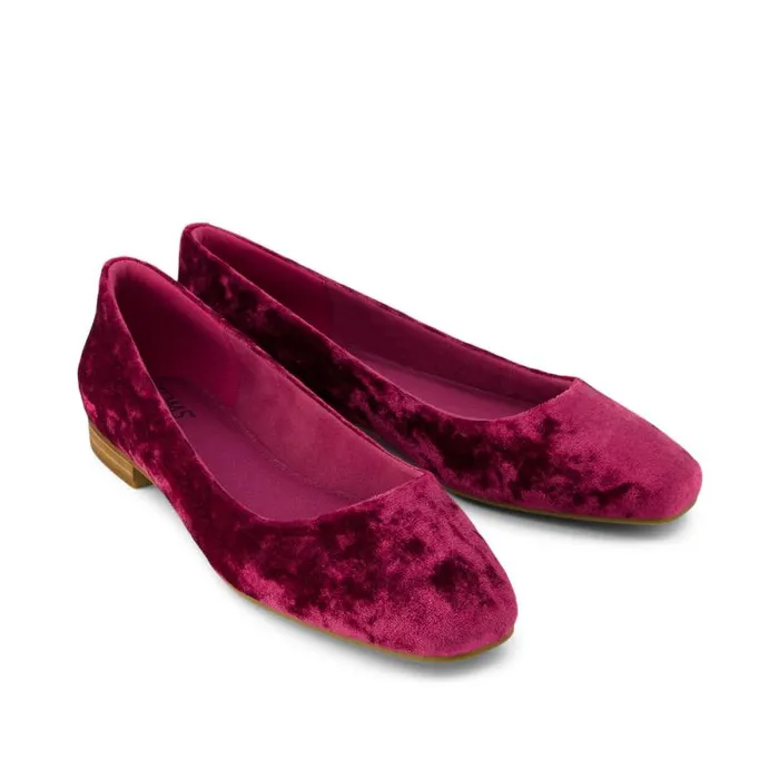 Toms Flats and Loafers Briella Flat Berry Burgundy Crushed Velvet 8211 Women Toms Flats and Loafers Briella Flat Berry Burgundy Crushed Velvet 8211 Women