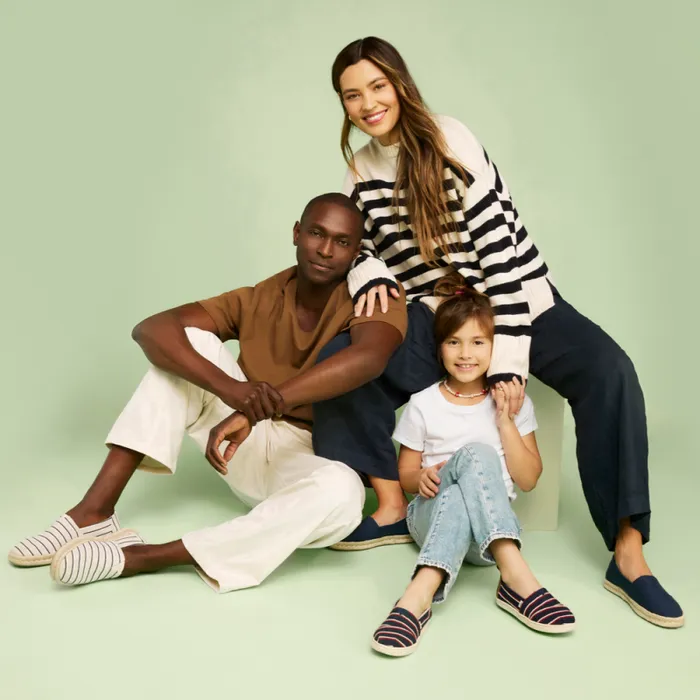 Toms TOMS Classics Alpargata Kids Shoe Navy Woven Stripes 8211 KidsWomen Toms TOMS Classics Alpargata Kids Shoe Navy Woven Stripes 8211 KidsWomen