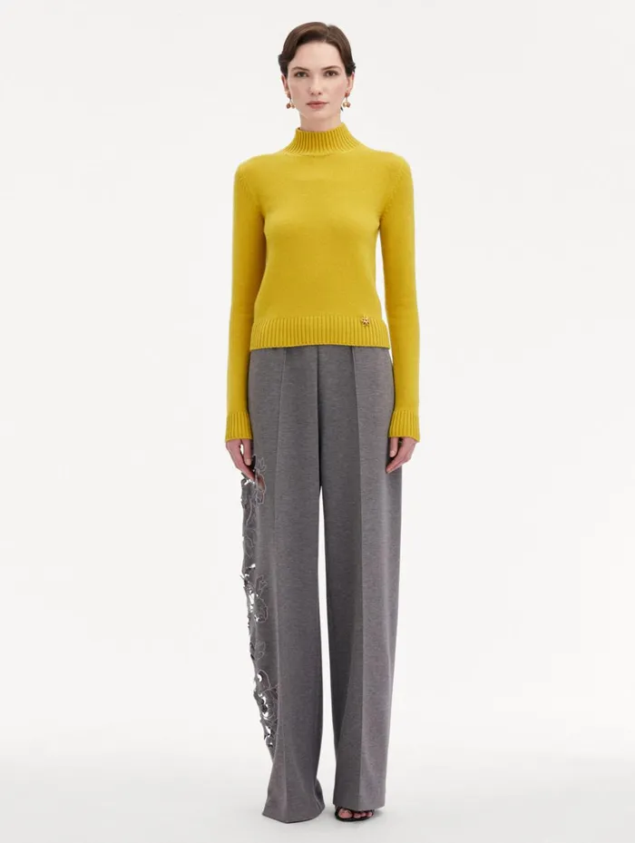 Women Blouses and Knits Oscar De La Renta O Flower Mock Neck Cashmere Pullover Ginger Women Blouses and Knits Oscar De La Renta O Flower Mock Neck Cashmere Pullover Ginger