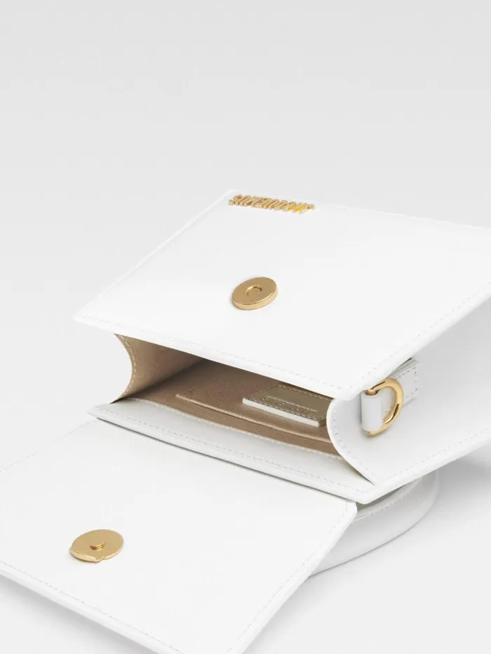 Women Crossbody and Handbags JACQUEMUS The Medium Chiquito White Women Crossbody and Handbags JACQUEMUS The Medium Chiquito White