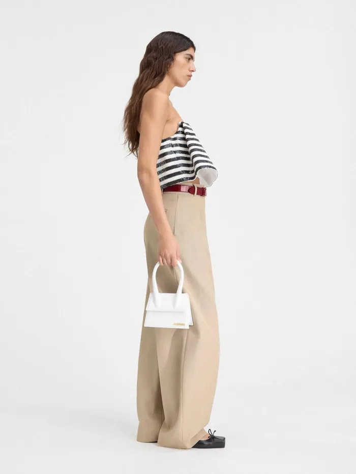 Women Crossbody and Handbags JACQUEMUS The Medium Chiquito White Women Crossbody and Handbags JACQUEMUS The Medium Chiquito White