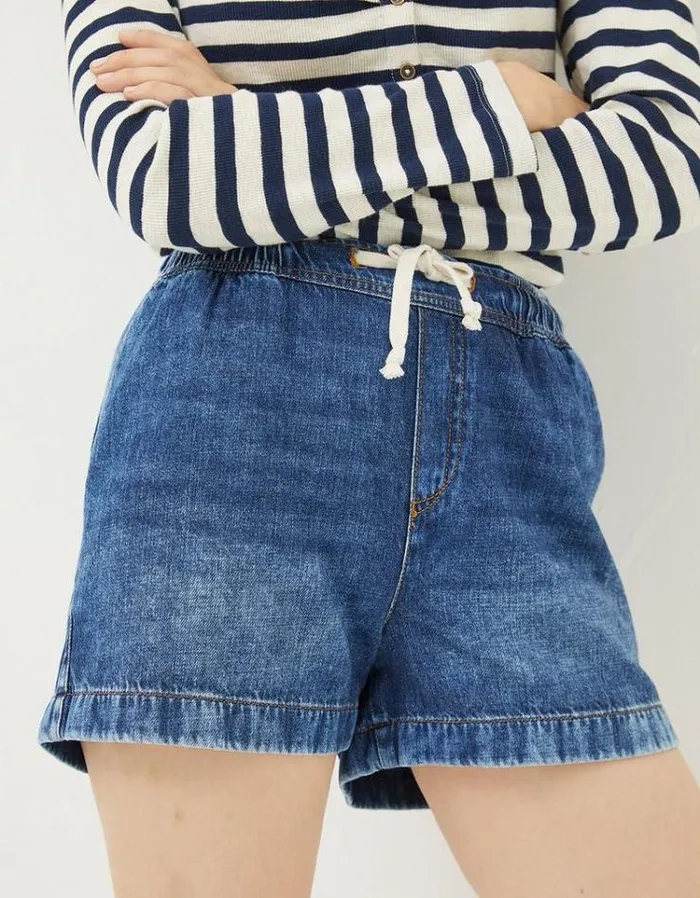 Women FatFace Vacation Shop Ashby Pull On Denim Shorts Vintage Blue
