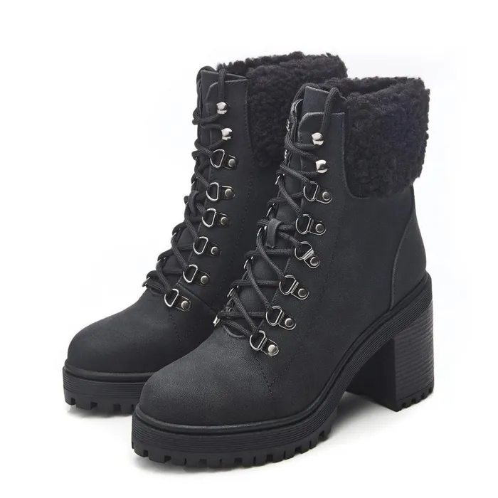 Women Moda In Pelle Chunky Boots Arrya Black Protauras