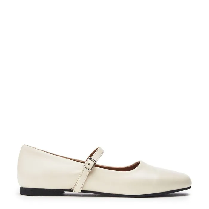 Women Moda In Pelle Flat And Ballerina Shoes Elyssian Off White Leather
