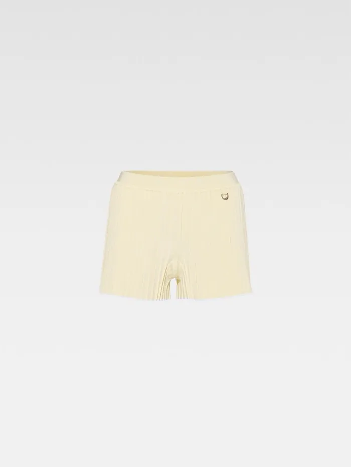 Women Trousers and Shorts JACQUEMUS The Pleated Knit Shorts Light Yellow Women Trousers and Shorts JACQUEMUS The Pleated Knit Shorts Light Yellow